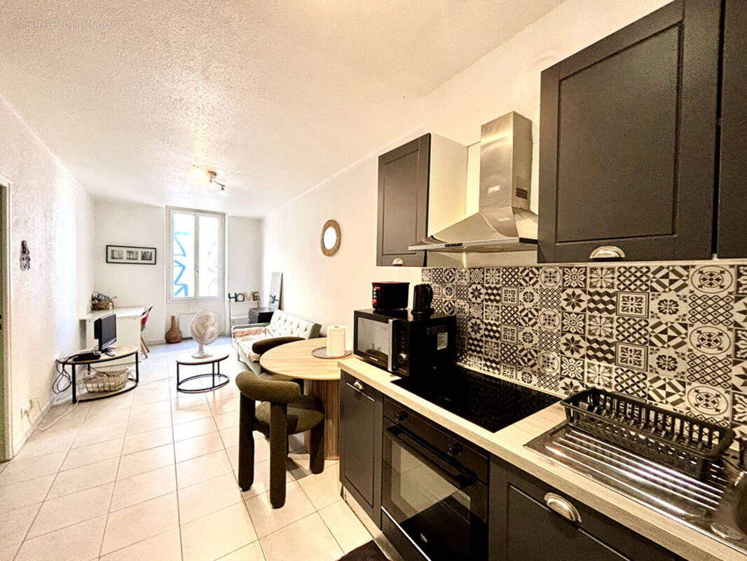 Appartement à MARSEILLE-2E