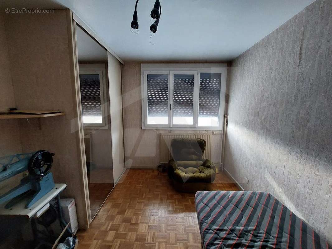 Appartement à FONTAINE