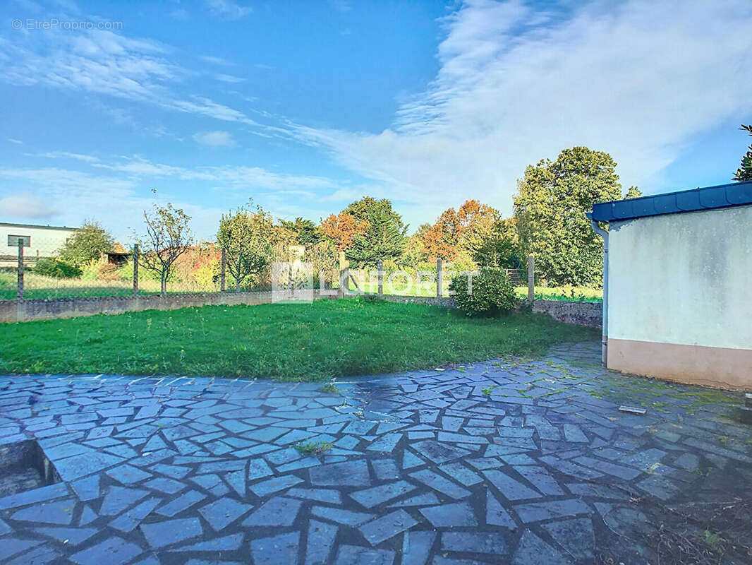 Maison à CHARTRES-DE-BRETAGNE