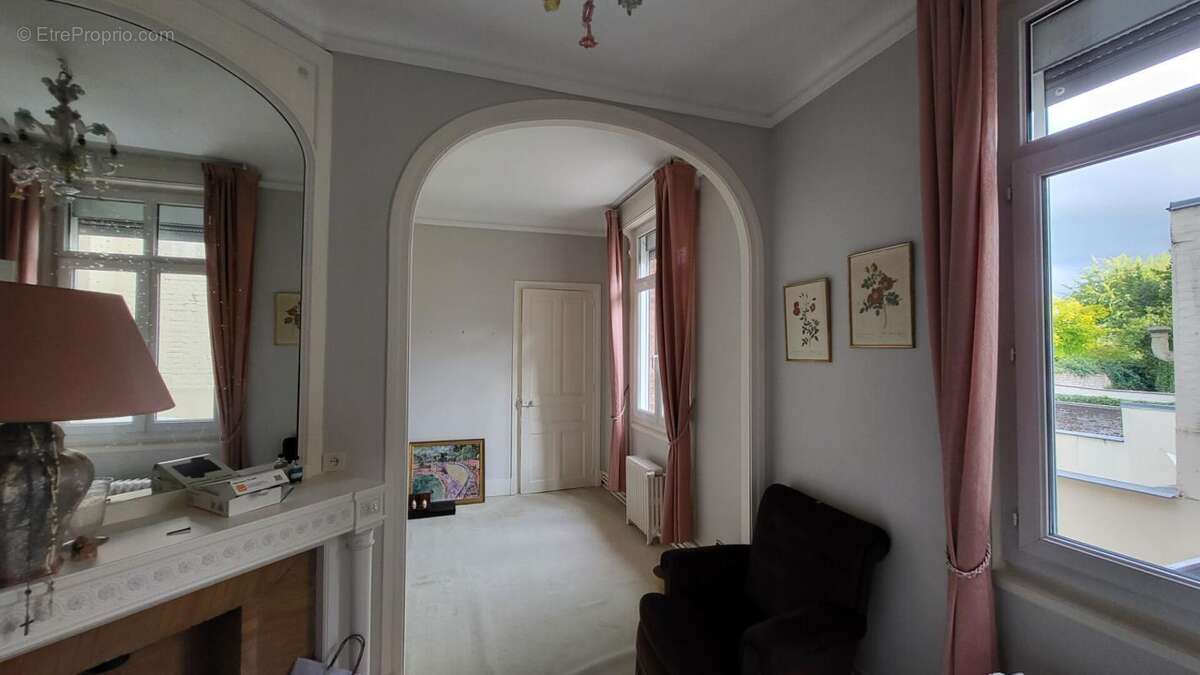 Maison à SAINT-QUENTIN