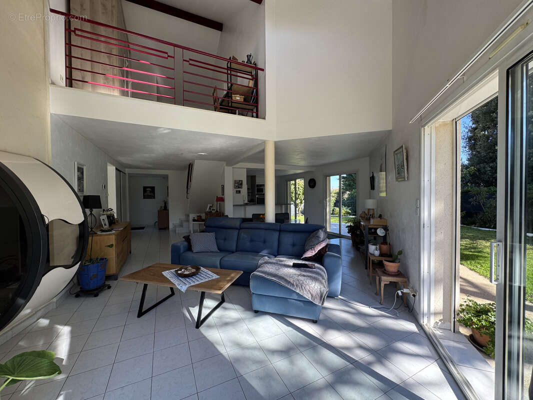 Maison à SAINT-MARCEL-LES-VALENCE