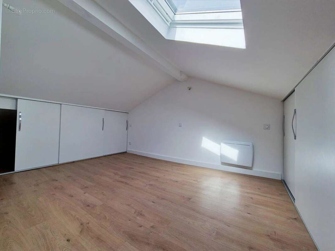 Appartement à VALLAURIS
