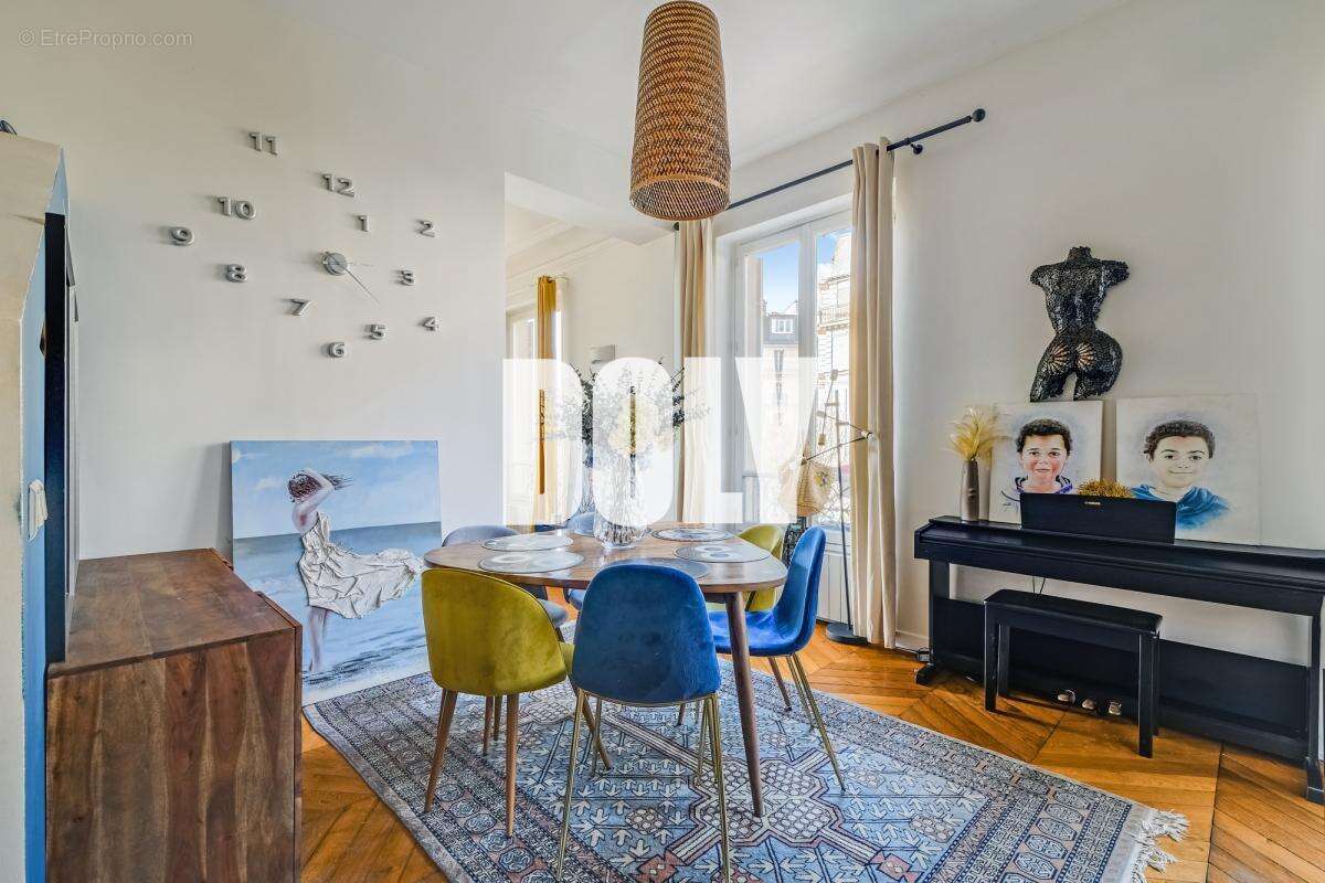 Appartement à LEVALLOIS-PERRET