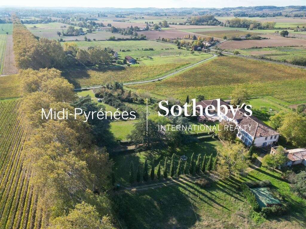 Propriété vouée à la récèption - photo 4