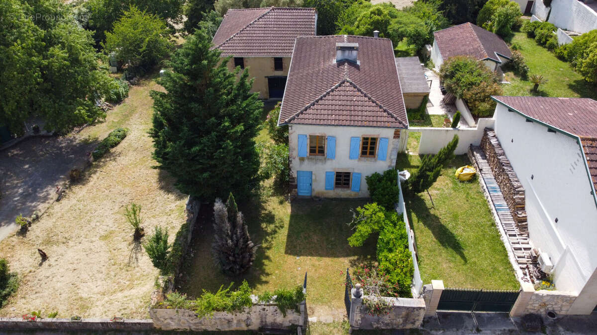 Maison à AMOU