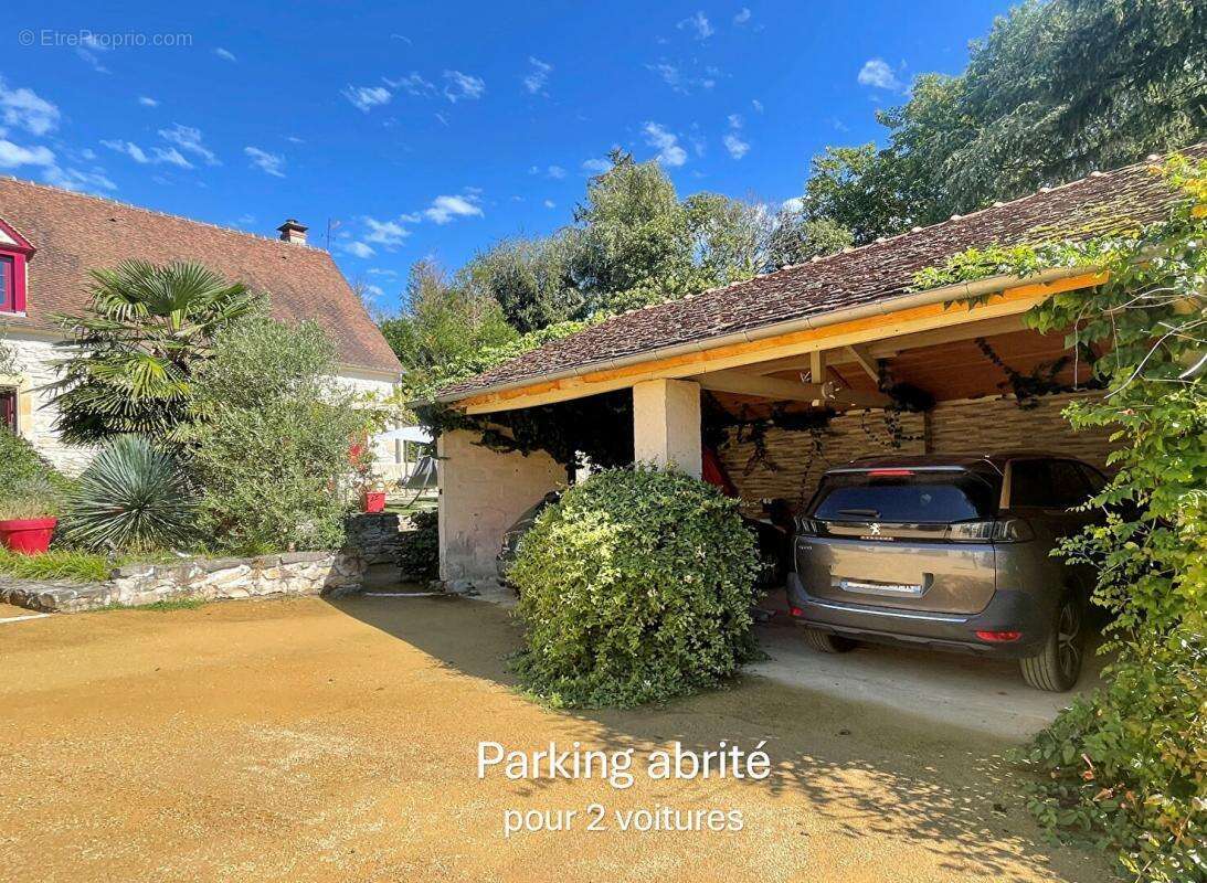 Maison à VARENNES-VAUZELLES