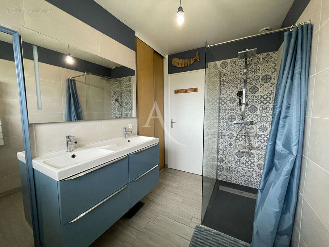 Maison à VILLENEUVE-DE-MARSAN