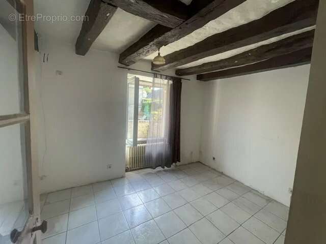 Maison à BUEIL-EN-TOURAINE