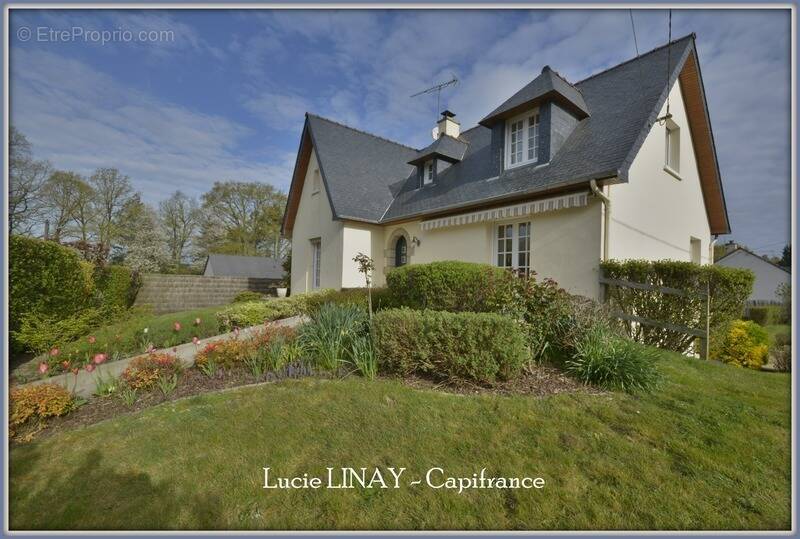 Maison à SAINT-OUEN-DES-TOITS