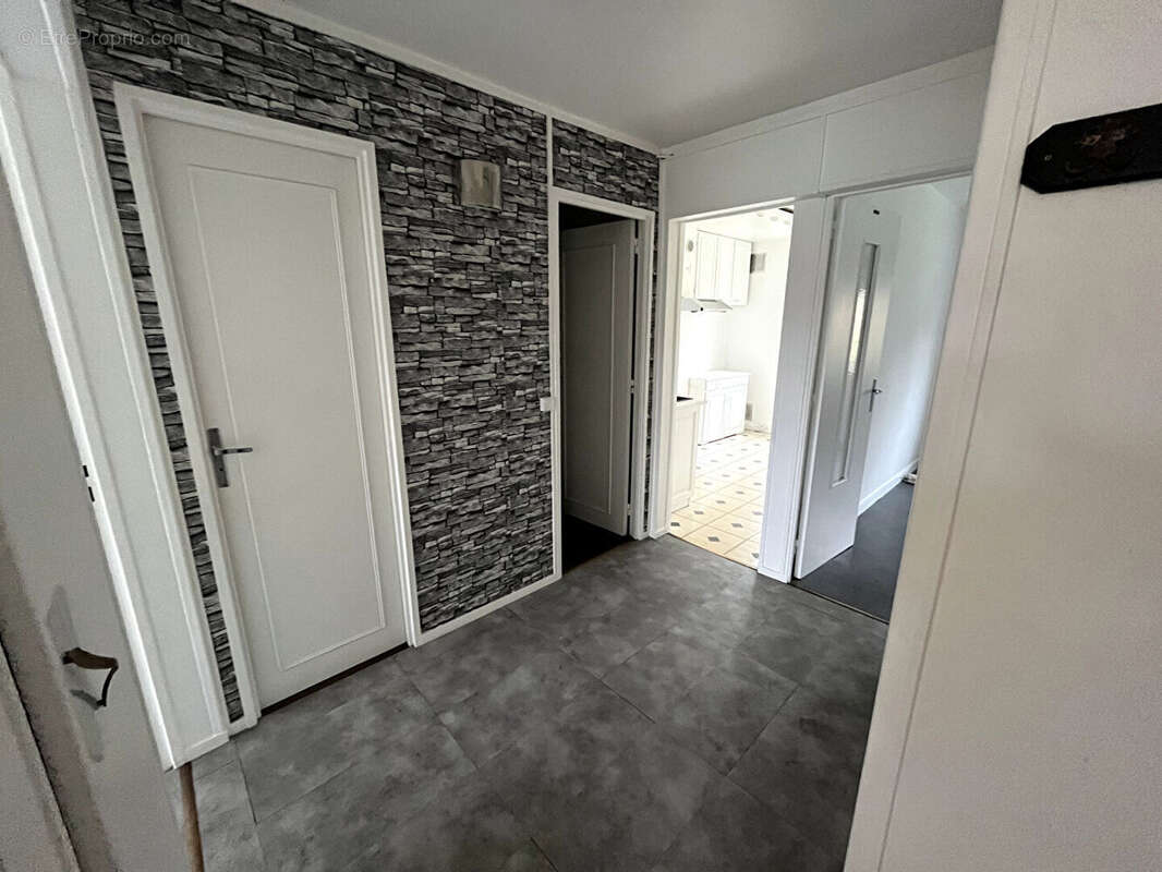 Appartement à LE BLANC-MESNIL