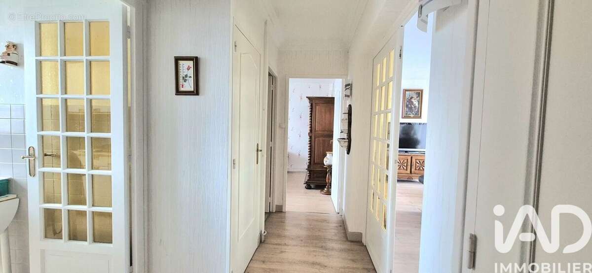 Appartement 64 m² à Firminy  - photo 5