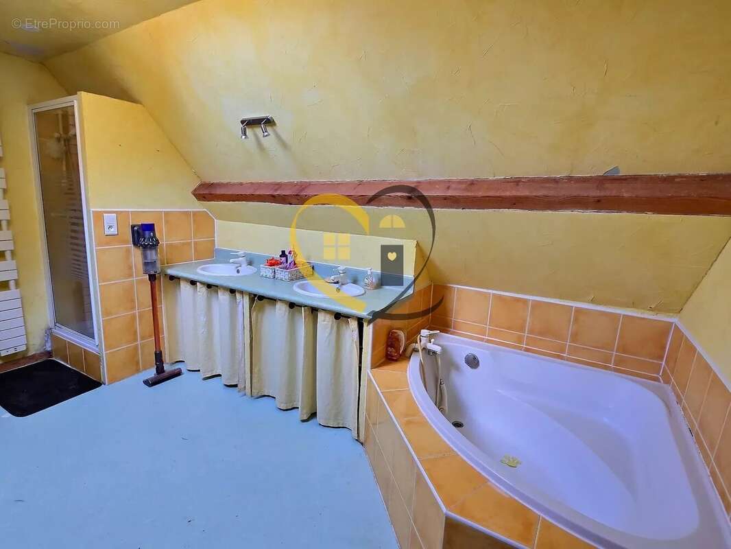 Maison à MENETOU-SALON