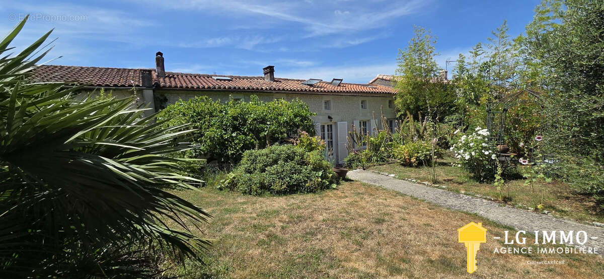 Maison charentaise 3 chambres avec garage et jardin - photo 42
