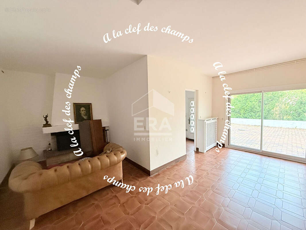 Maison à BURES-SUR-YVETTE