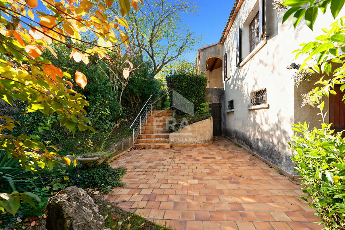 Maison à BOUC-BEL-AIR