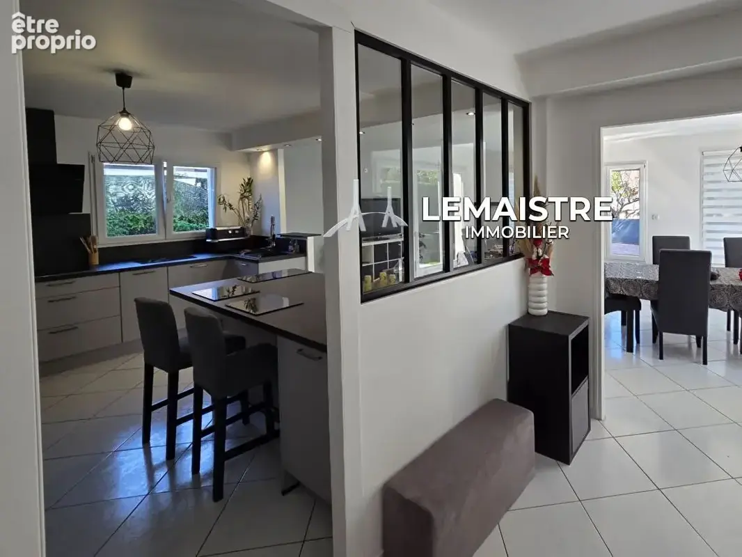 Maison à vendre - Saint-Étienne-du-Rouvray - 198 m² - 6 chambres + possibilité 7e - Jardin - Sous-sol 100 m² - EXCLUSIVITÉ - photo 10