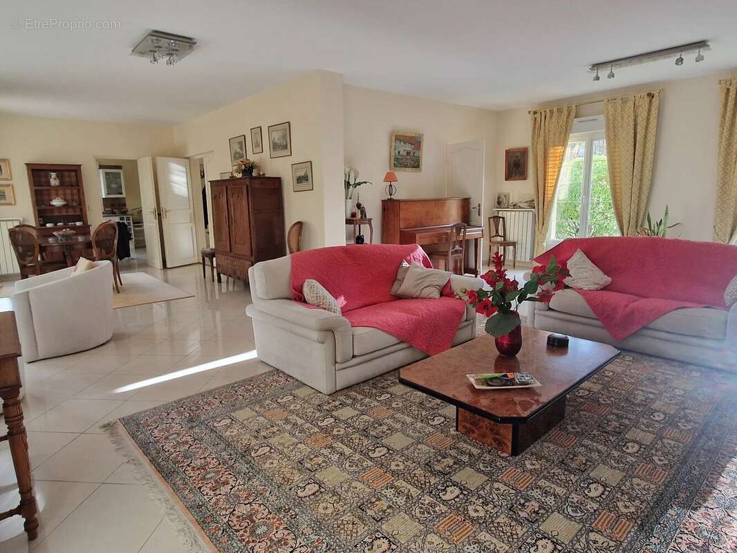 Maison à CHATEAUFORT