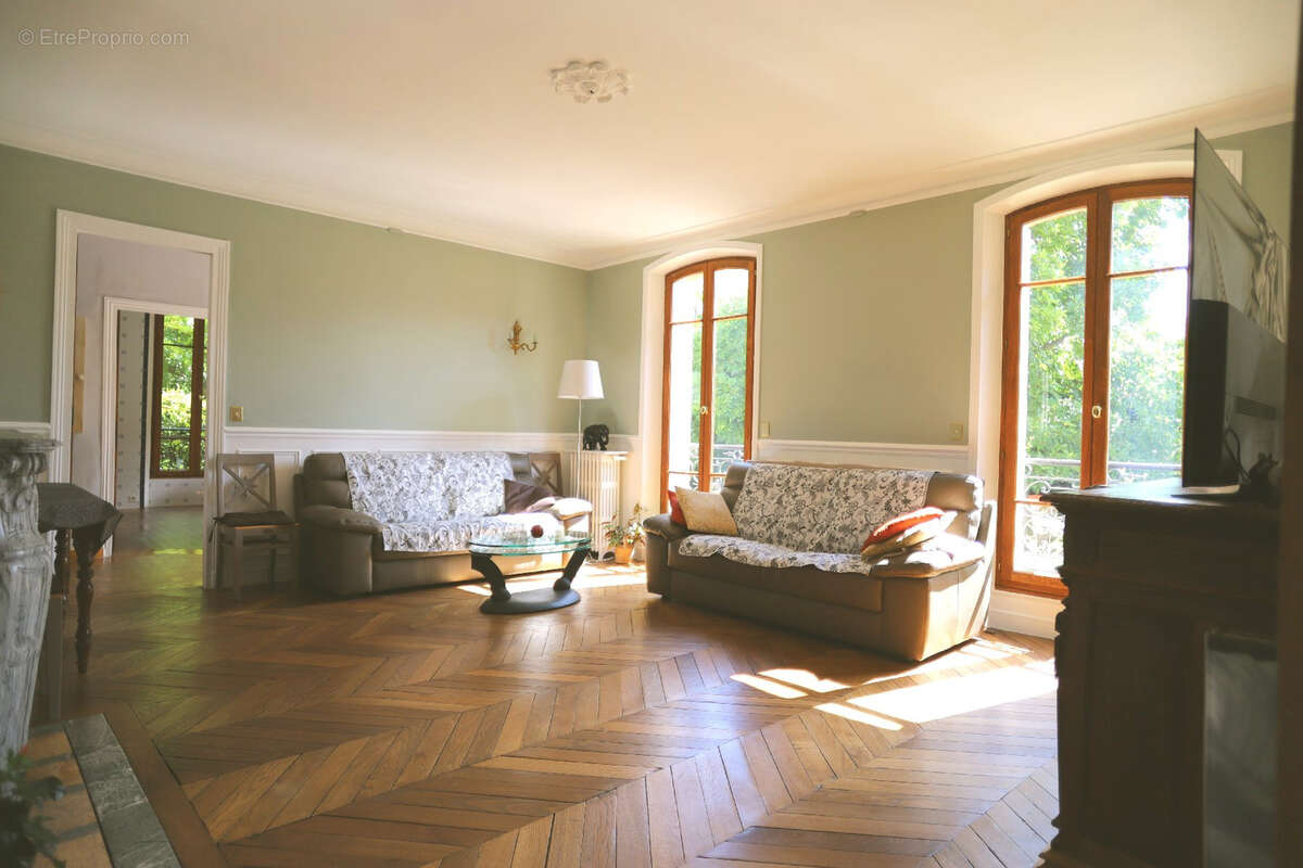 Maison à BURES-SUR-YVETTE