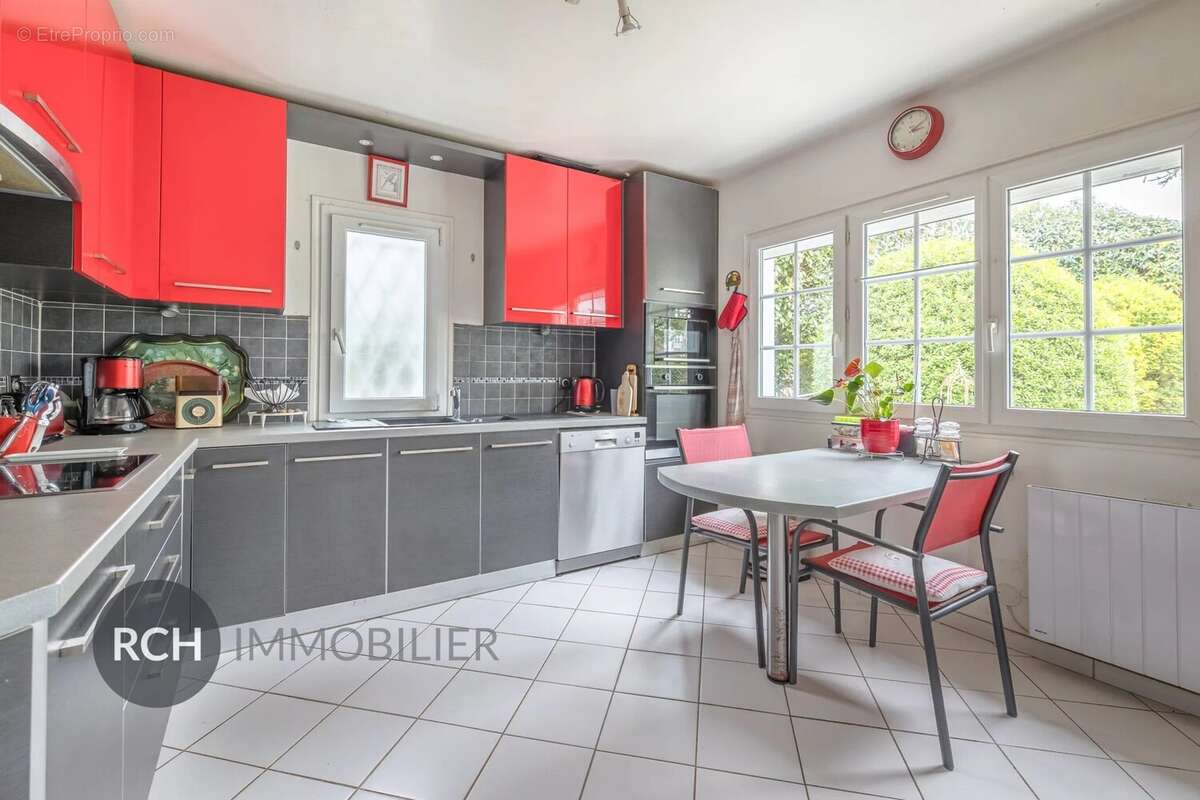 Maison à VILLIERS-SAINT-FREDERIC