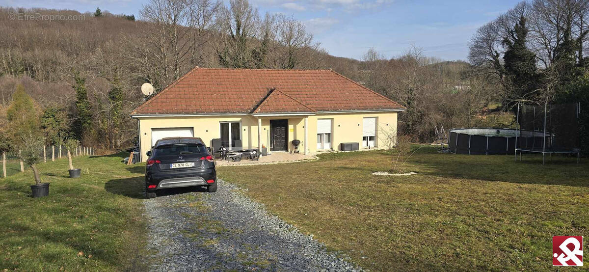 Maison à LA BRIONNE