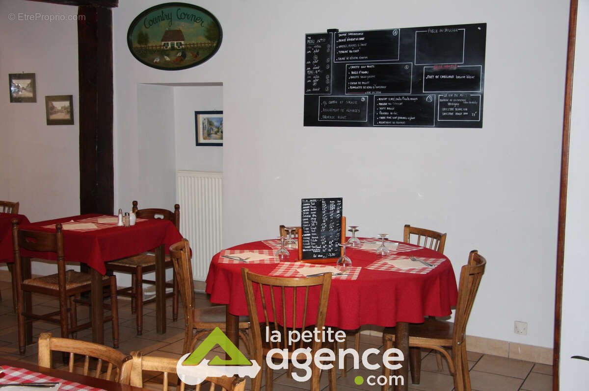 Commerce à SAINT-SATUR