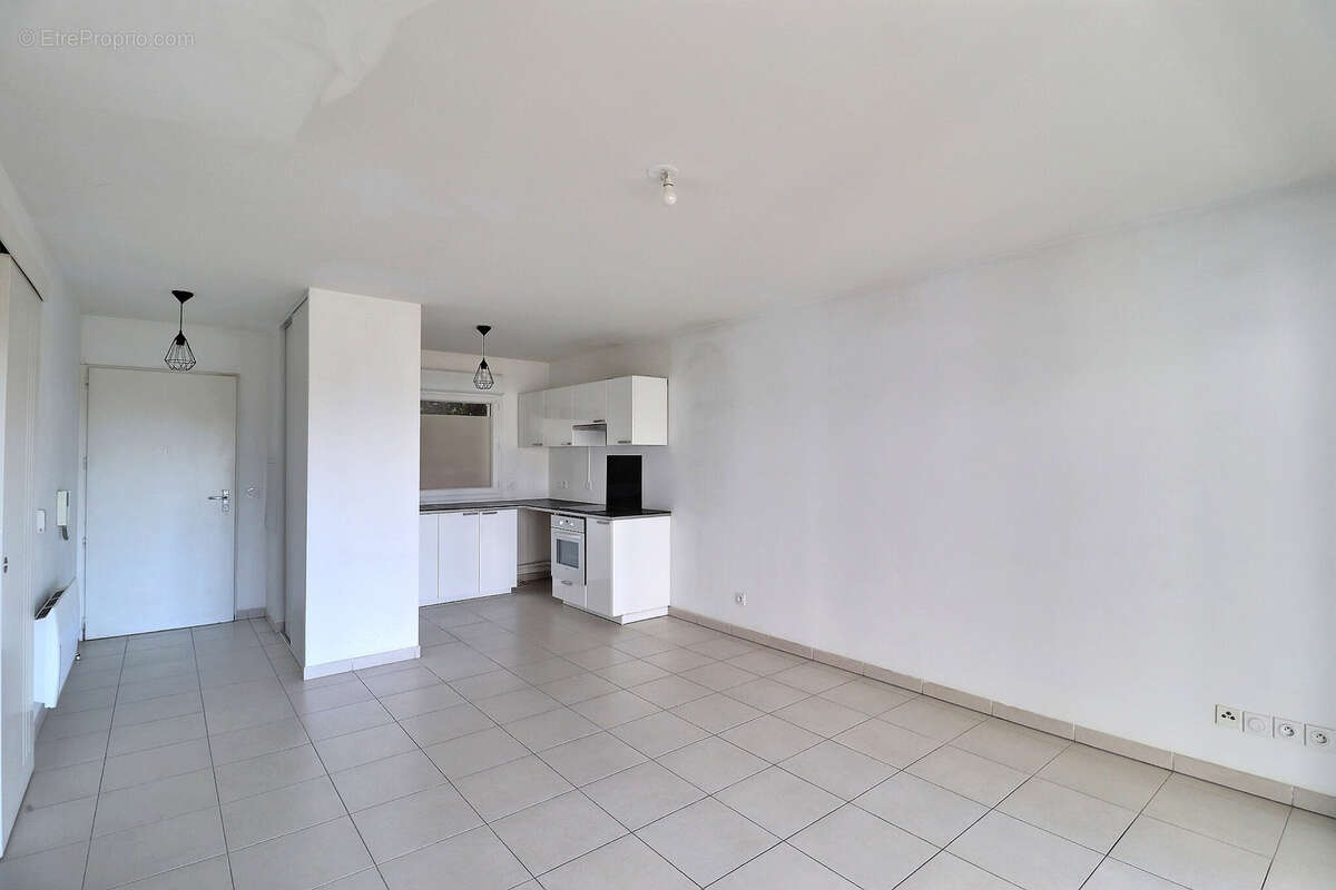 Appartement à MARSEILLE-12E
