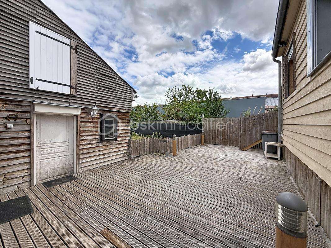 Maison familiale de 103 m² avec 4 chambres, jardin clos et sous-sol complet - photo 15
