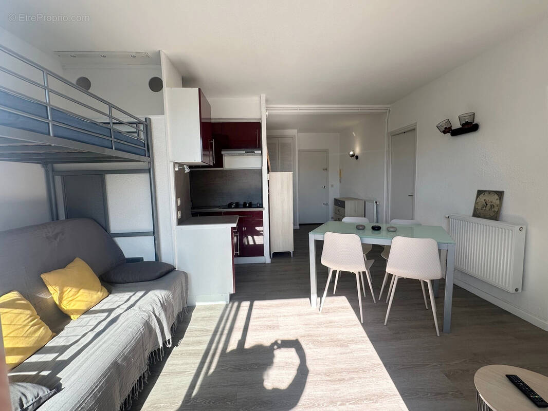 Appartement à CANDILLARGUES