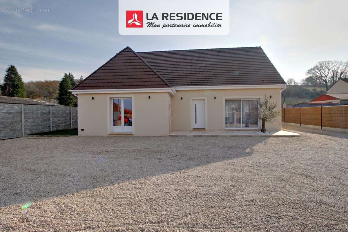 Maison à SAINT-MARCEL