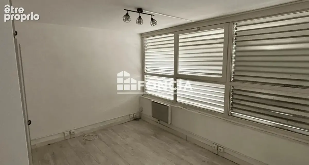 A vendre local commercial en centre ville d'Avignon - photo 5