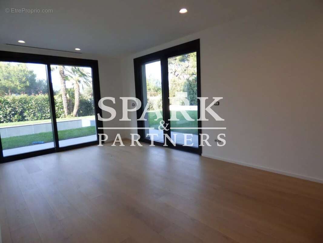 Maison à ROQUEBRUNE-CAP-MARTIN