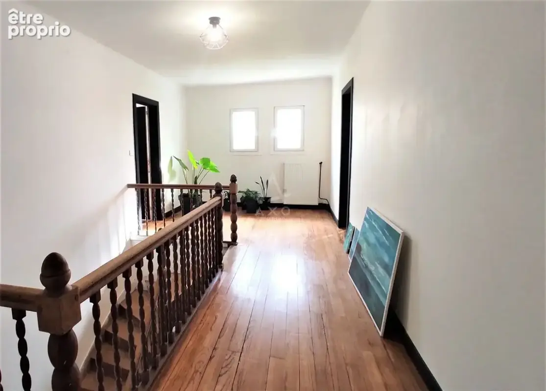 Maison 7 pièces de 276 m² 5 chambres avec piscine et dépendances - photo 10