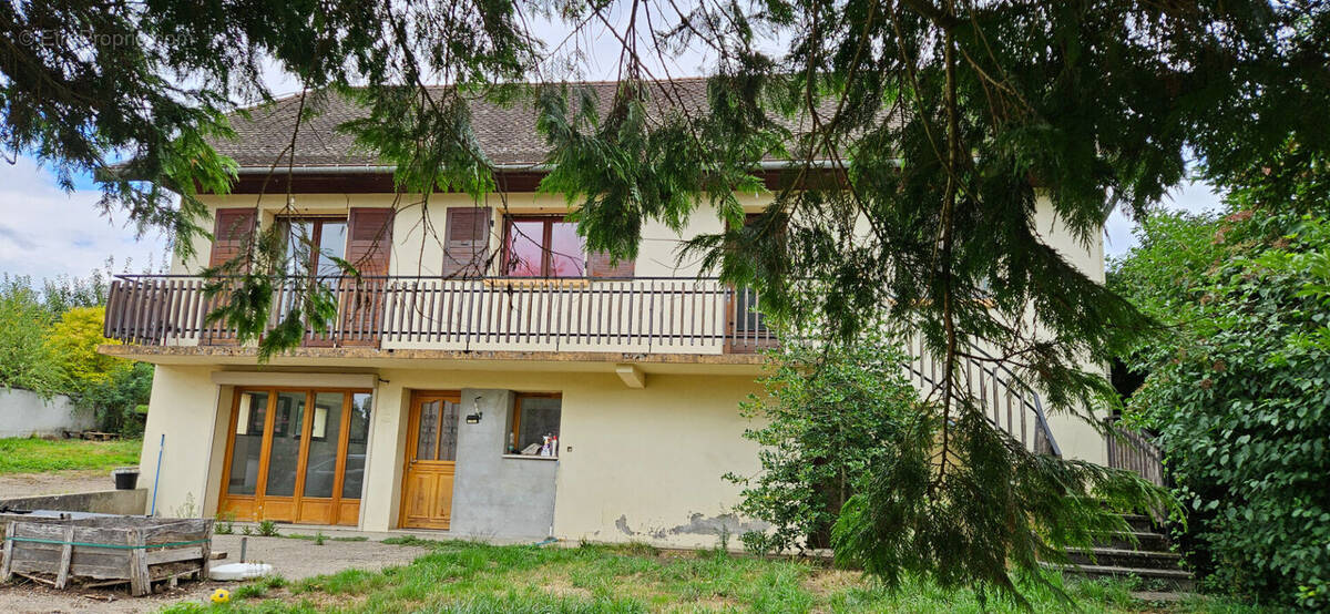 Maison à DOMESSIN