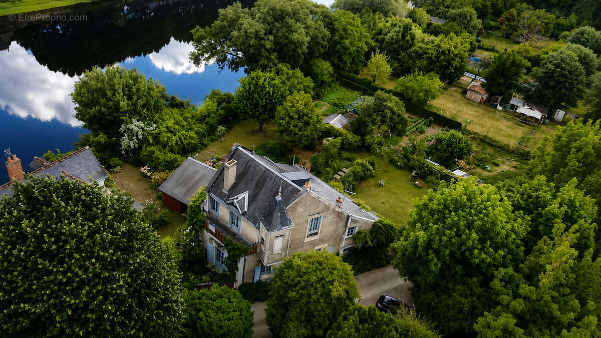 Maison à CHINON