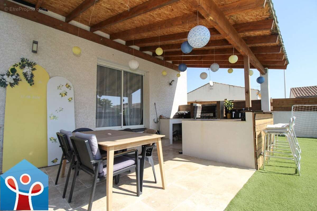 Villa récente avec piscine - photo 3
