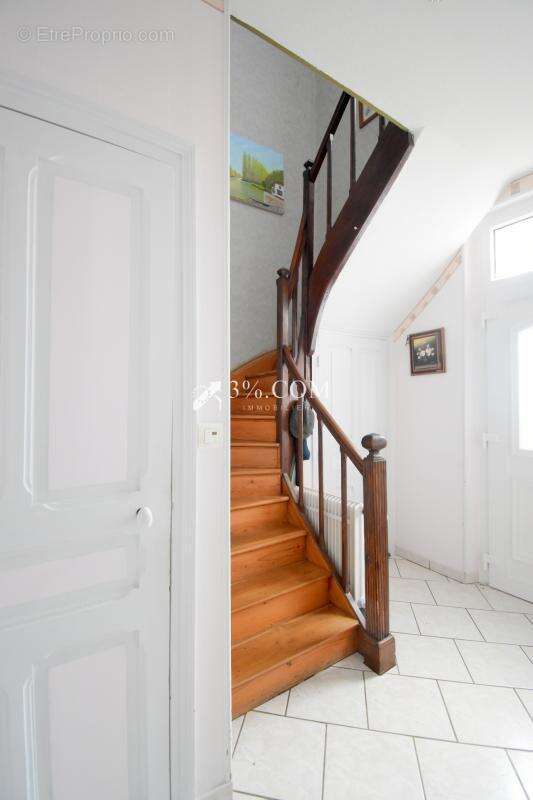 Maison individuelle avec terrain et grand garage sur FOUG - photo 6