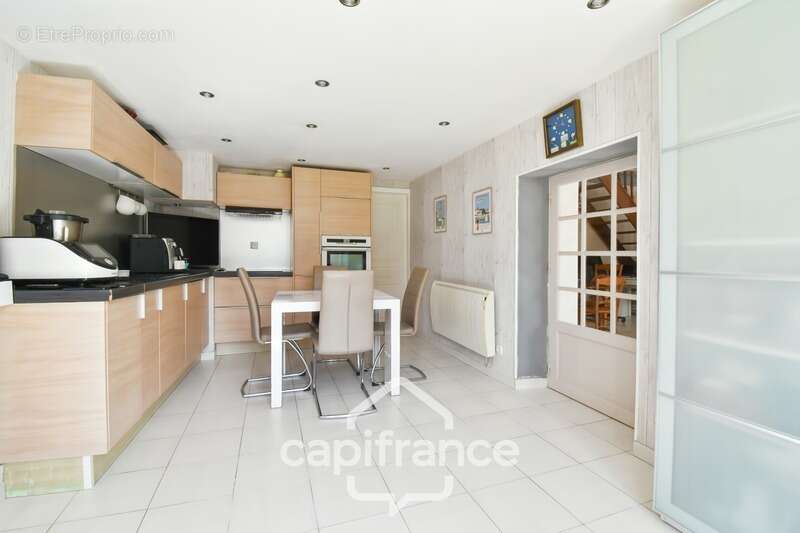 Maison à vendre 5 pièces TORXE (17) avec jardin clos de 1000m², garage et atelier - photo 17