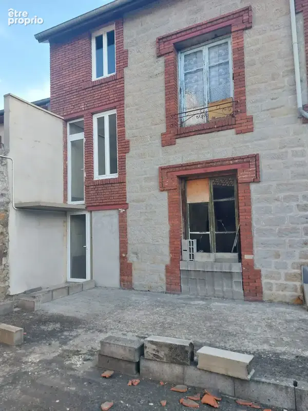 Appartement 280 m² à vendre à Saint-Etienne (42000) - photo 2