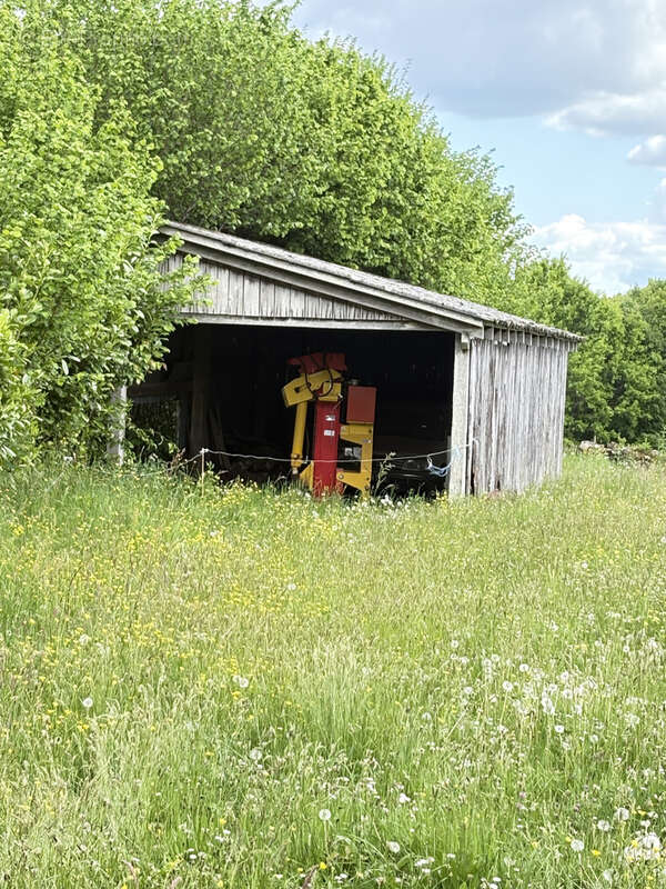 Maison à SAINT-JULIEN-AUX-BOIS