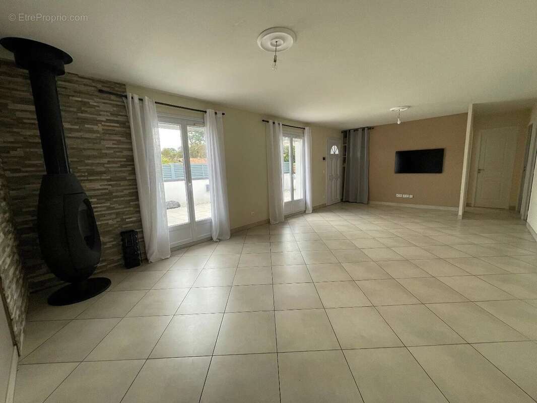 Maison à BENESSE-MAREMNE