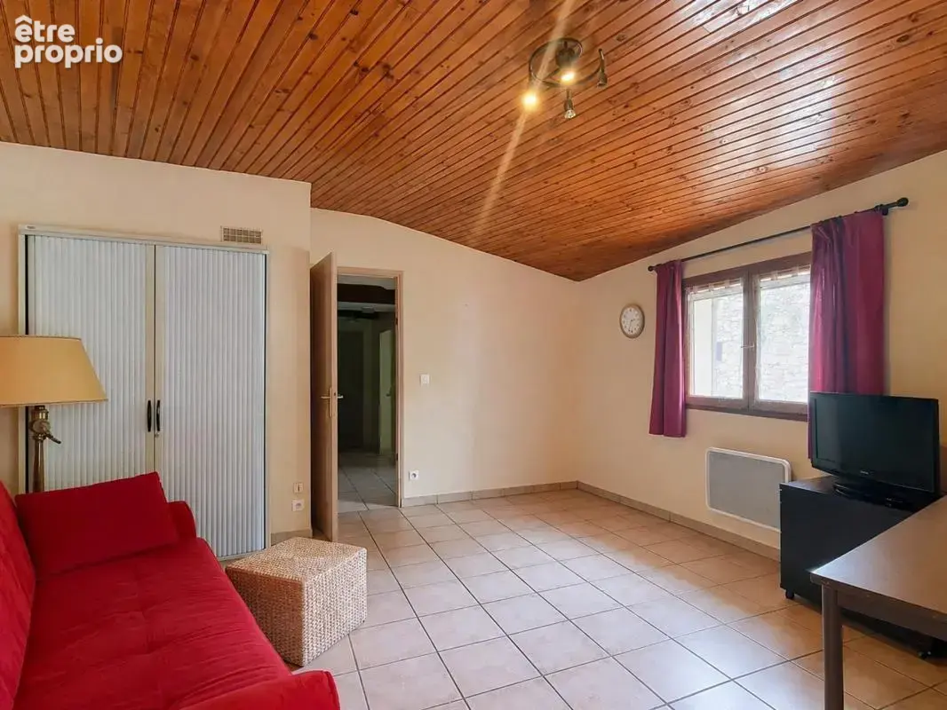 Maison de 223 m² avec vue dominante - photo 9