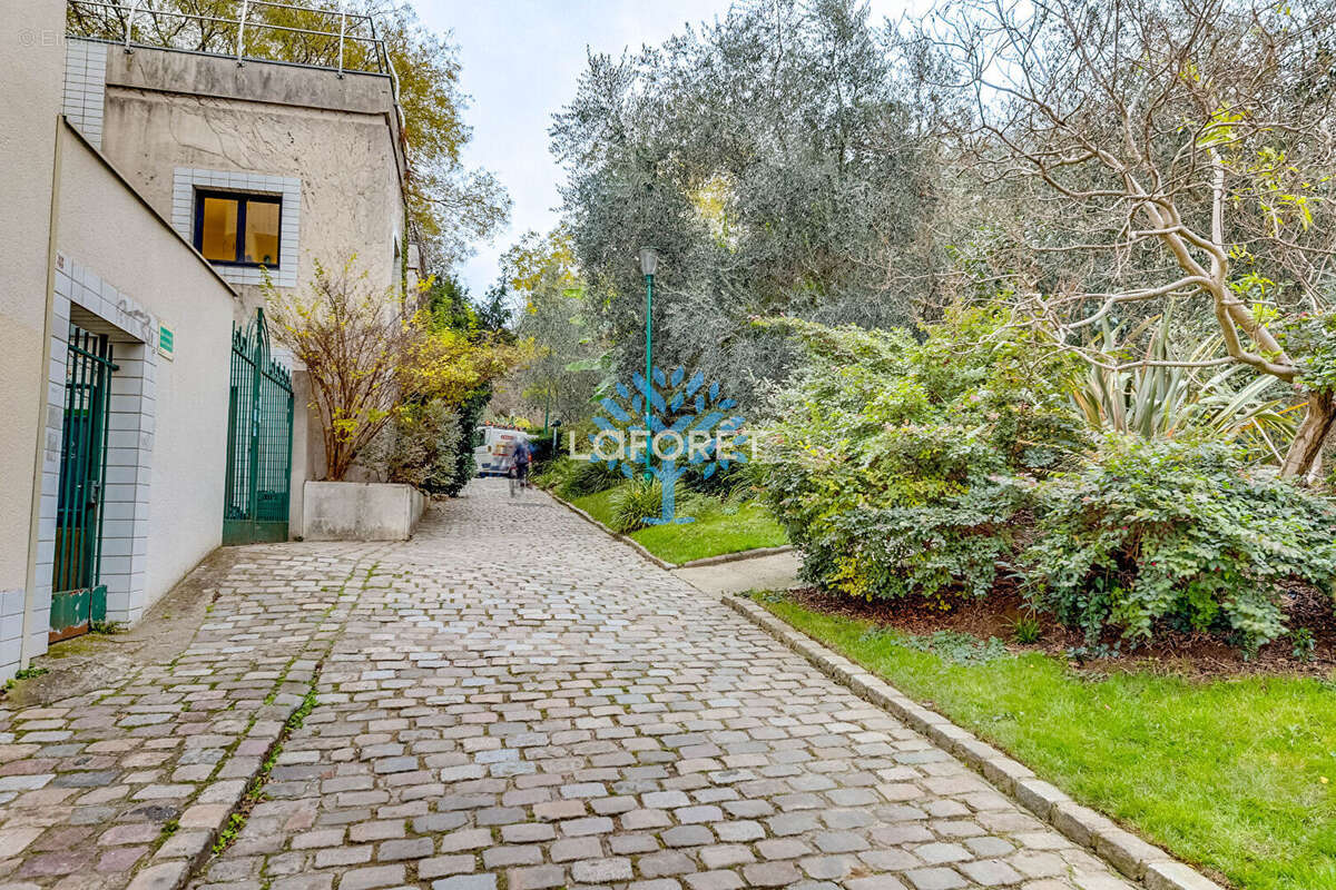 Appartement à PARIS-20E