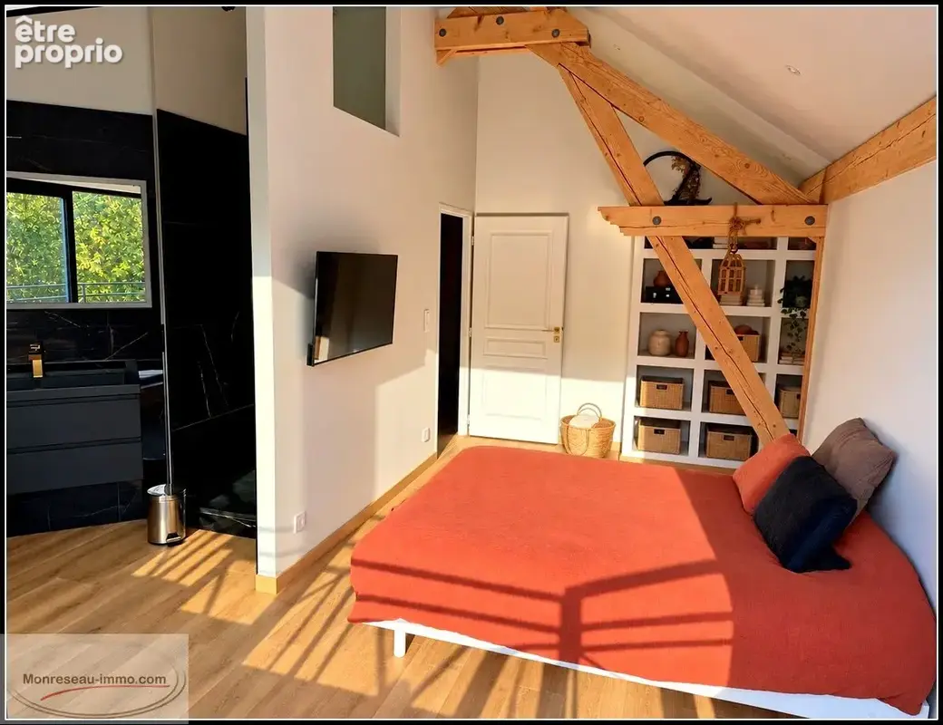 Maison d'architecte rénovée avec 4 chambres, piscine, cadre nature - photo 4