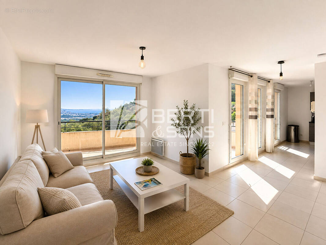 Appartement à MANDELIEU-LA-NAPOULE