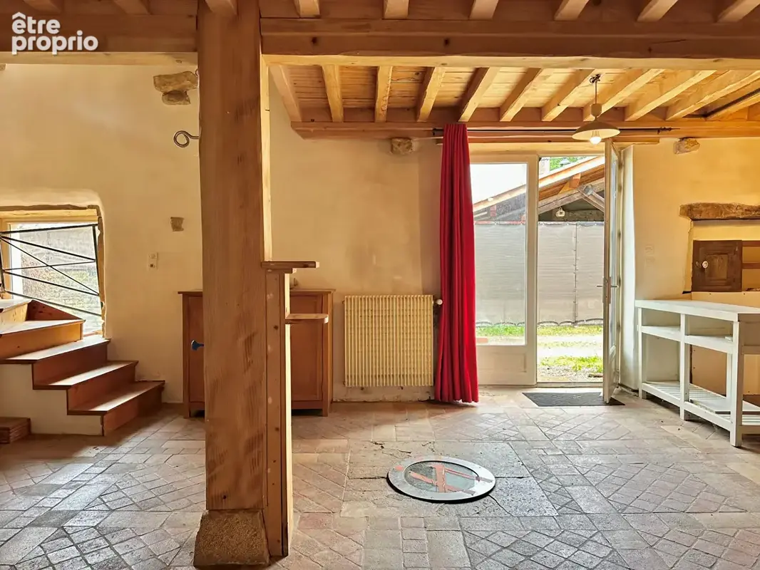 JARNIOUX Maison de village atypique 100 m² - photo 3
