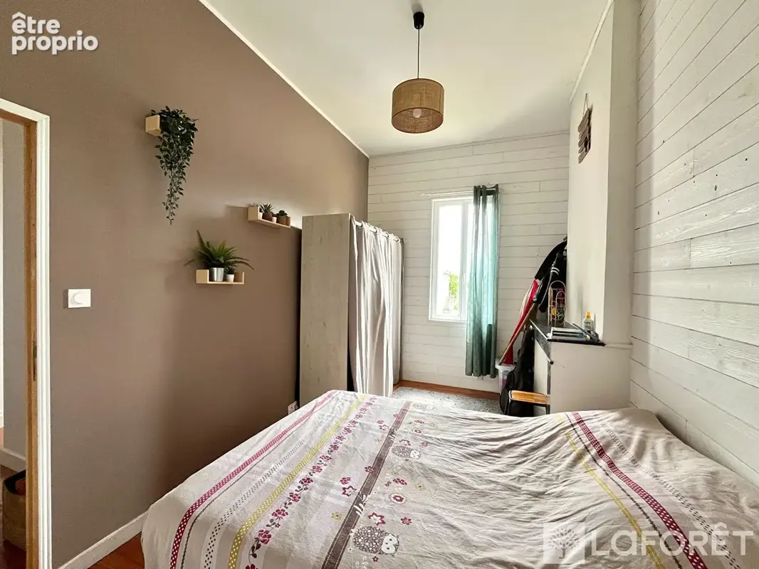 Maison en pierre Ambares Et Lagrave - 85 m2 - 3 chambres - photo 4