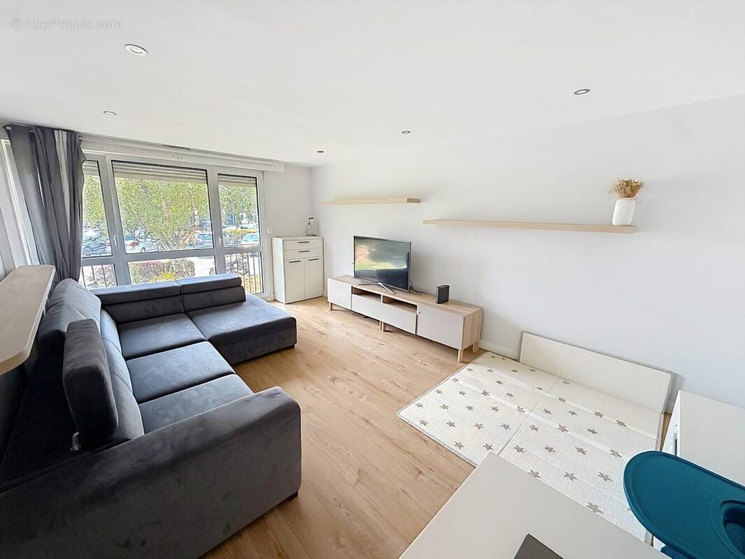 Appartement à CHENNEVIERES-SUR-MARNE
