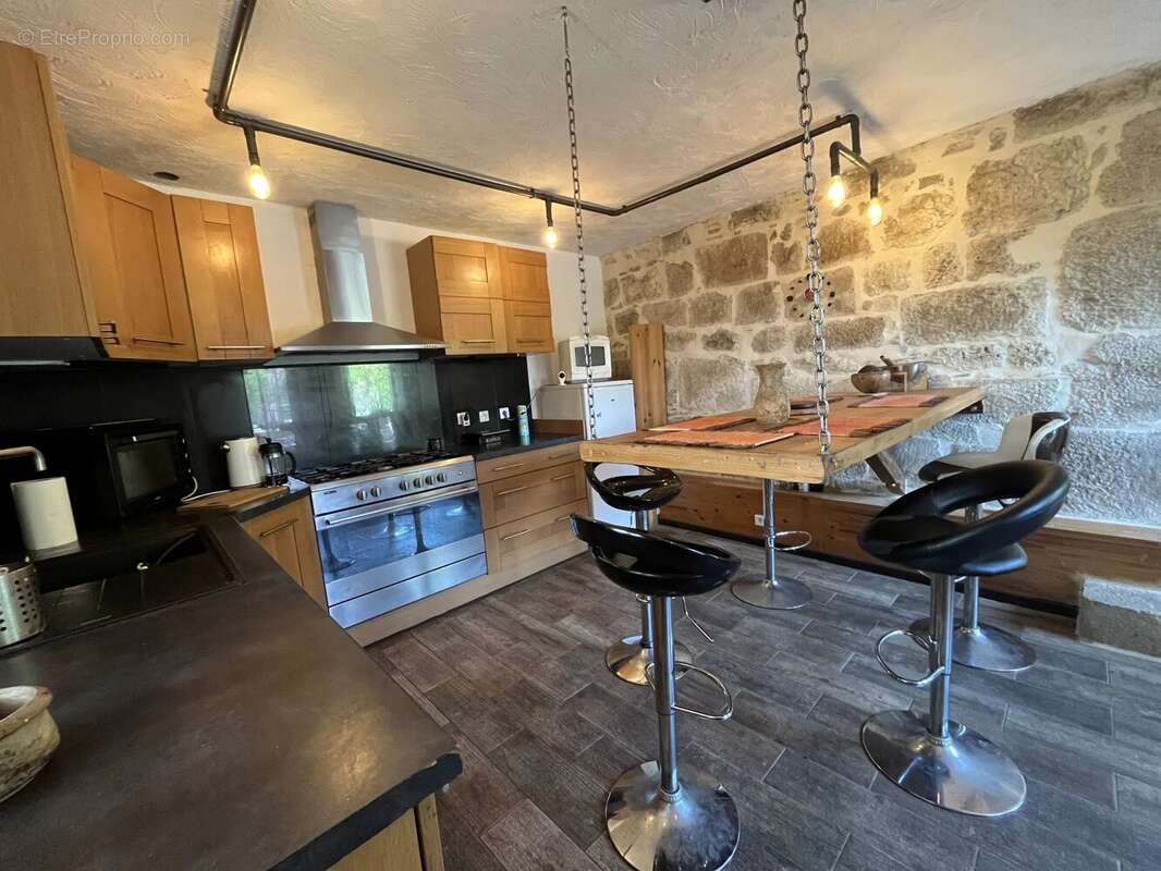 Maison à CULOZ