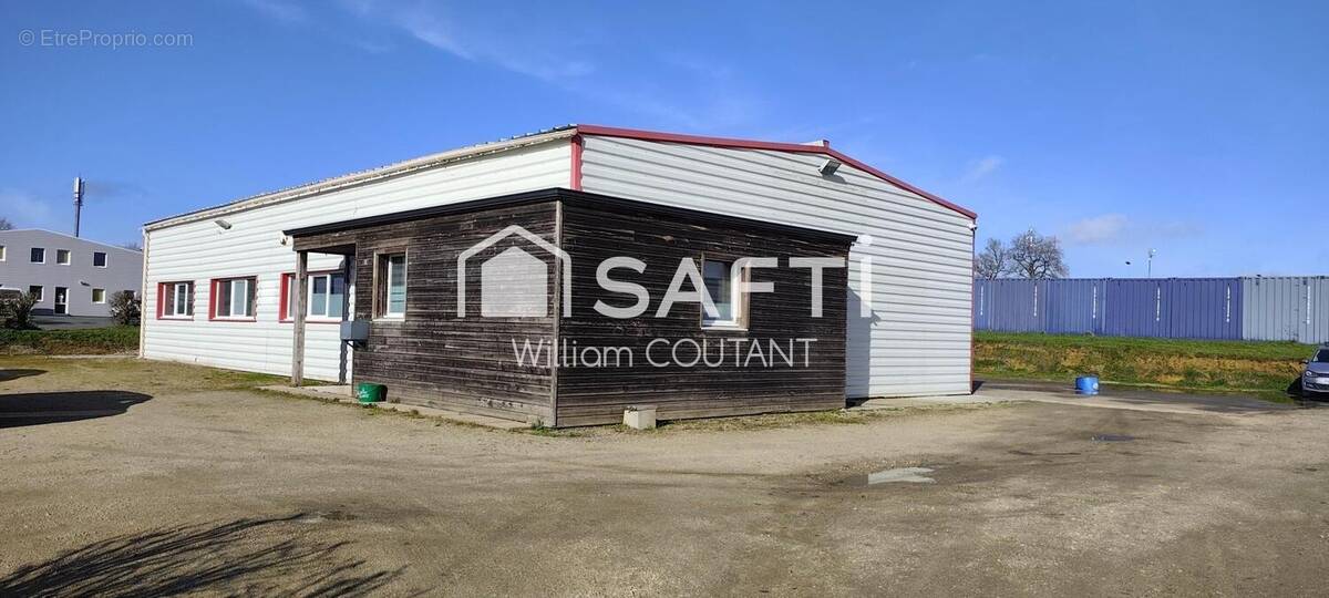 Photo 1 - Commerce à BEAULIEU-SOUS-LA-ROCHE