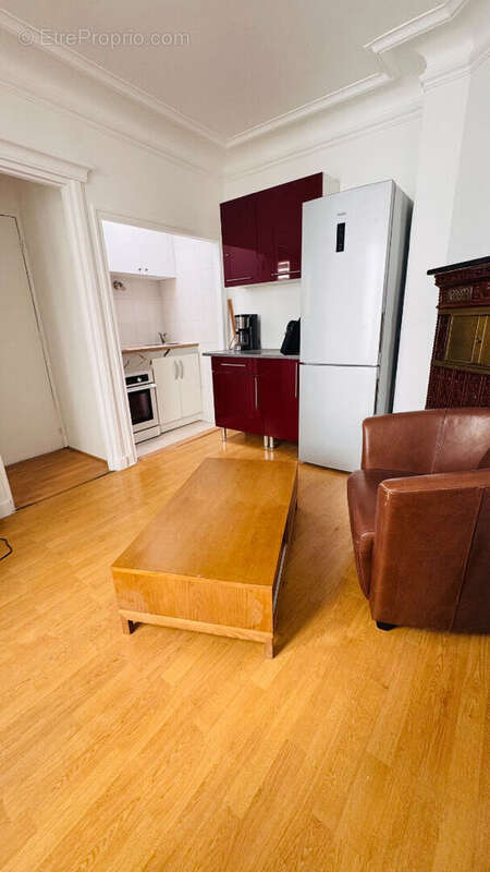 Appartement à PARIS-10E